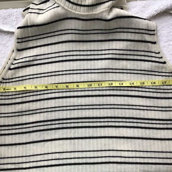 JNY % Merino wool sleeveless sweater - Picture 10 of 11